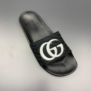 Claquettes homme confortables – sandales légères pour l’été