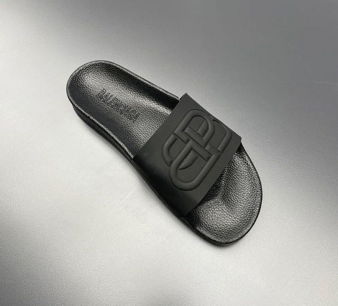 Claquettes homme confortables – sandales légères pour l’été