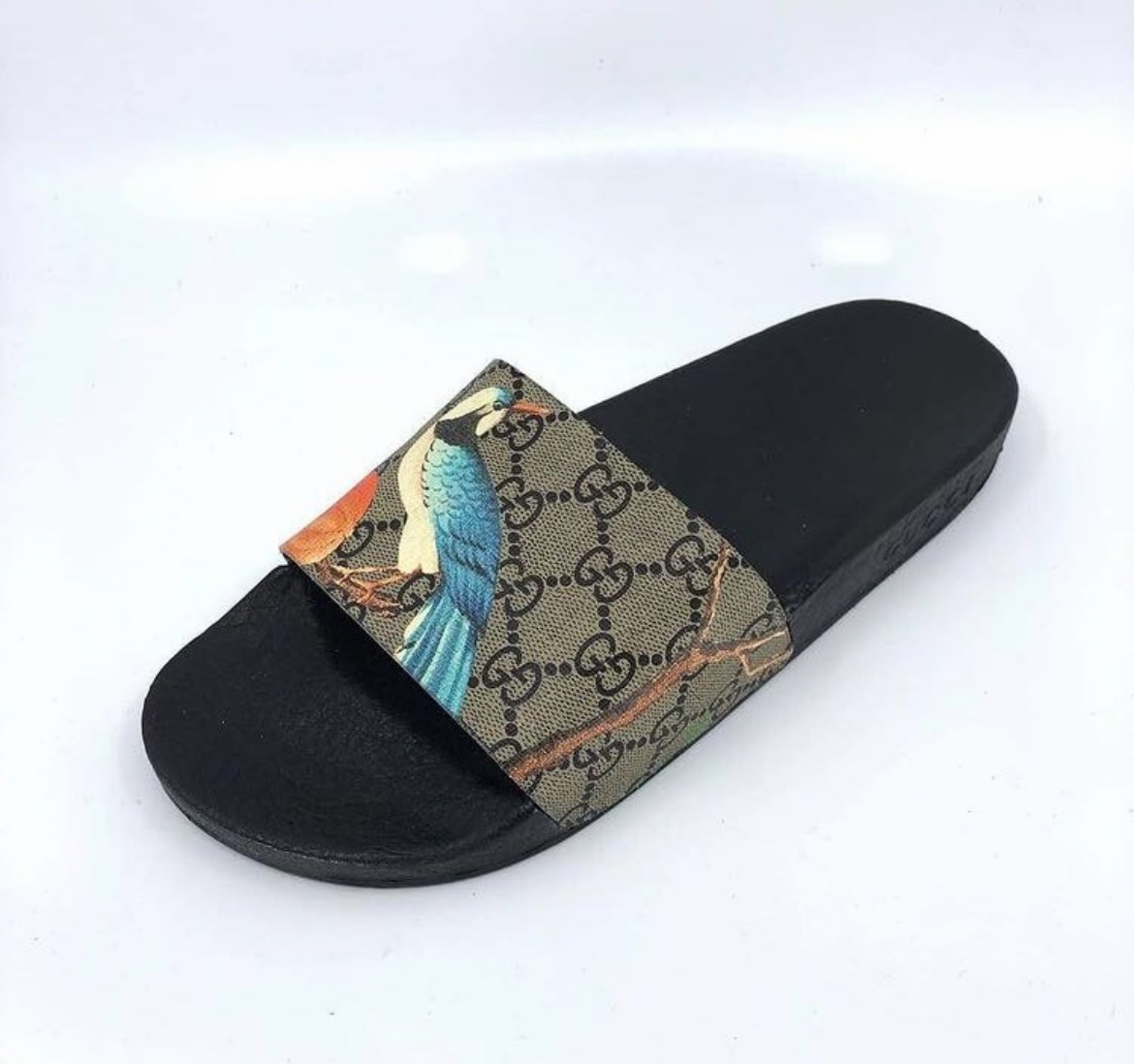 Claquettes homme confortables – sandales légères pour l’été